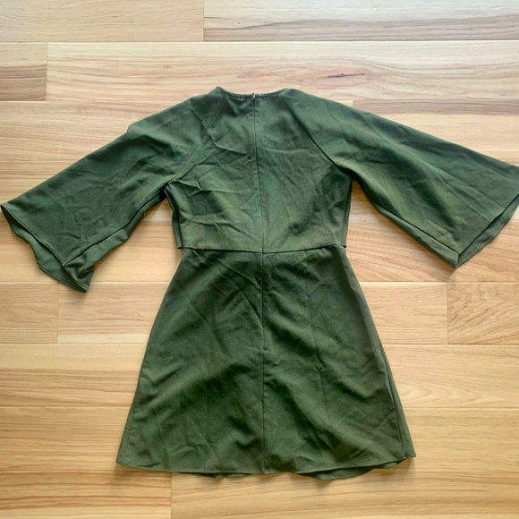 Topshop mini dress army green with front tie and 3/4 bell sleeves - Picture 2 of 2